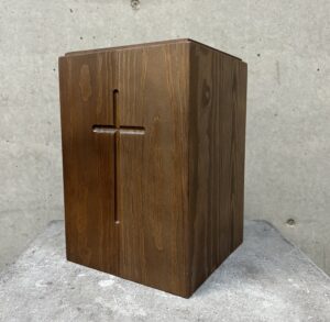 Urn Ristiga